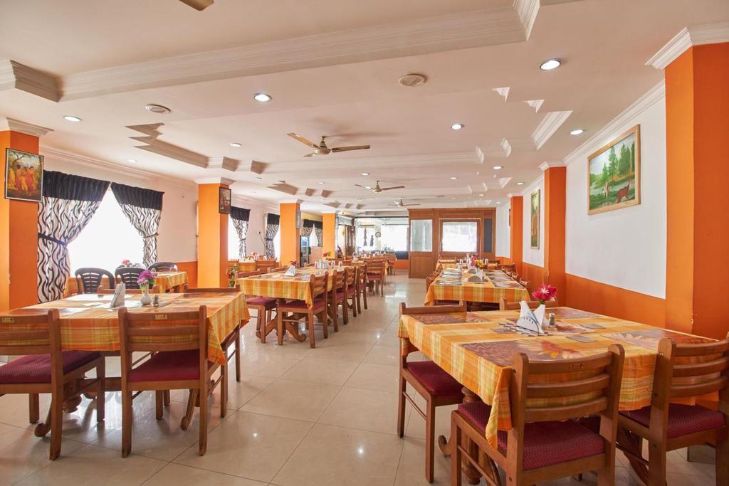 Hotel Periyar Meadows Kumarakom Exterior foto